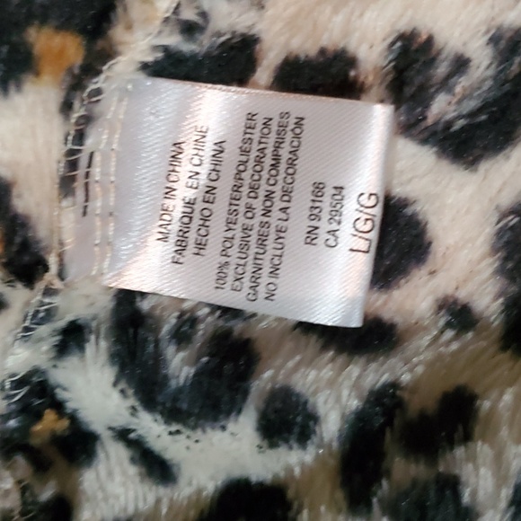 Pajama - Picture 9 of 9